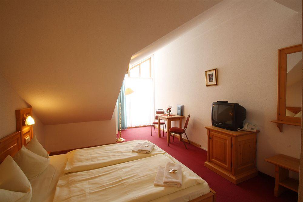 Hotel Ahornhof リントベルク エクステリア 写真